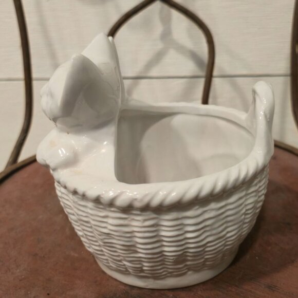 Vintage Ceramic Kittens Planter in a Basket vase Cat lovers gift storage kitty - Picture 4 of 9